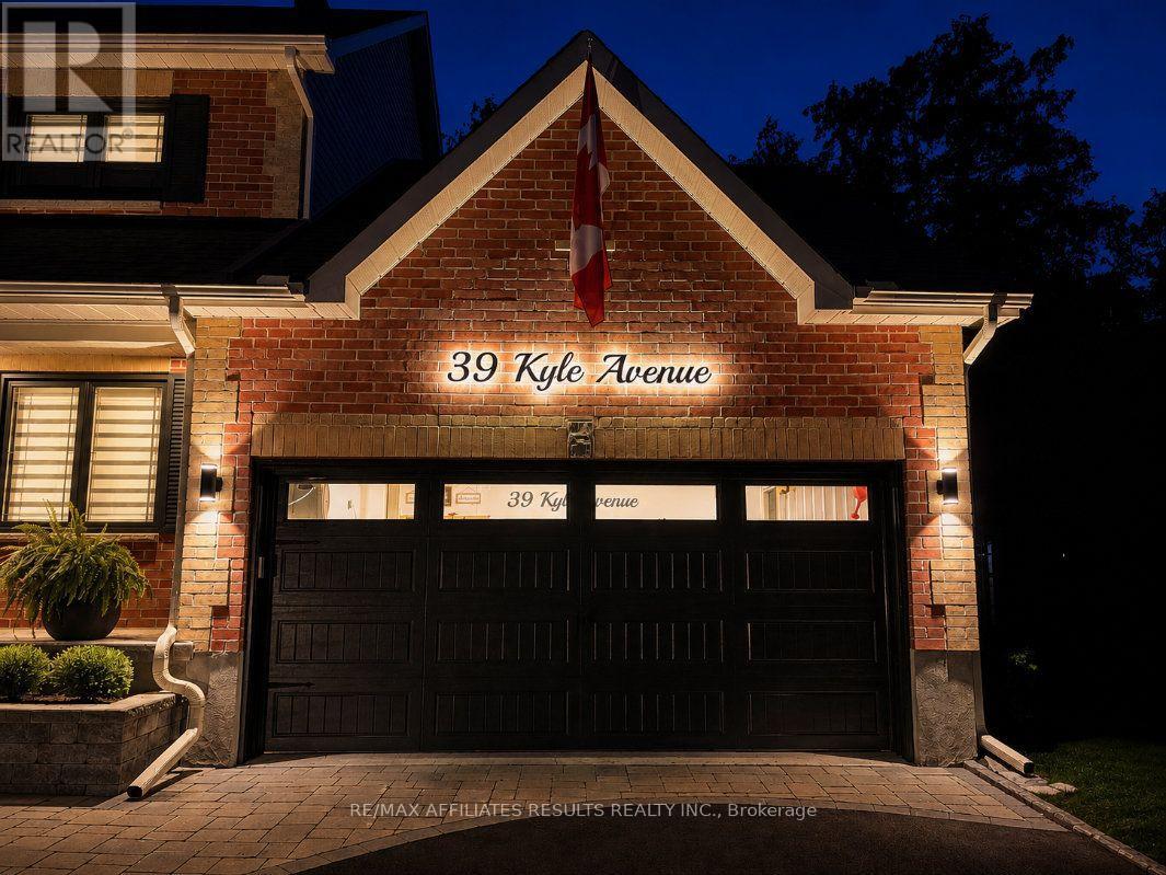 39 KYLE AVENUE - 38