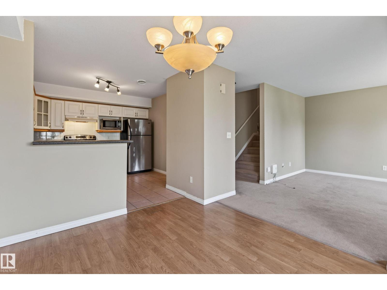 #3 2505 42 ST NW - 17