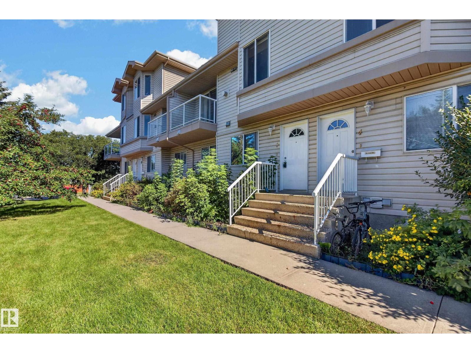 #3 2505 42 ST NW - 3