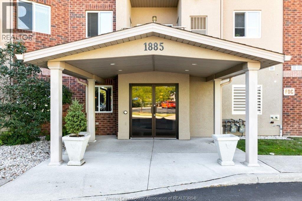 #108 1885 WESTVIEW PARK Boulevard, LaSalle, Ontario, N9H2R8, LaSalle, Ontario — photo 3 of 5