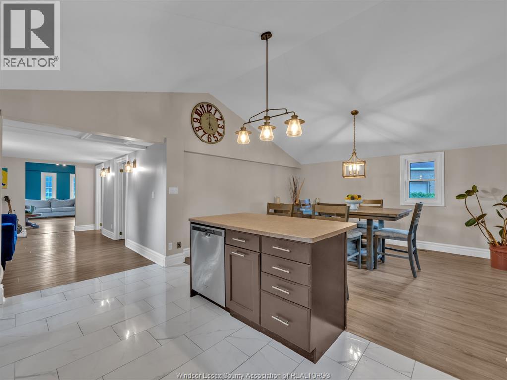 209 ST. ANDREWS - 13