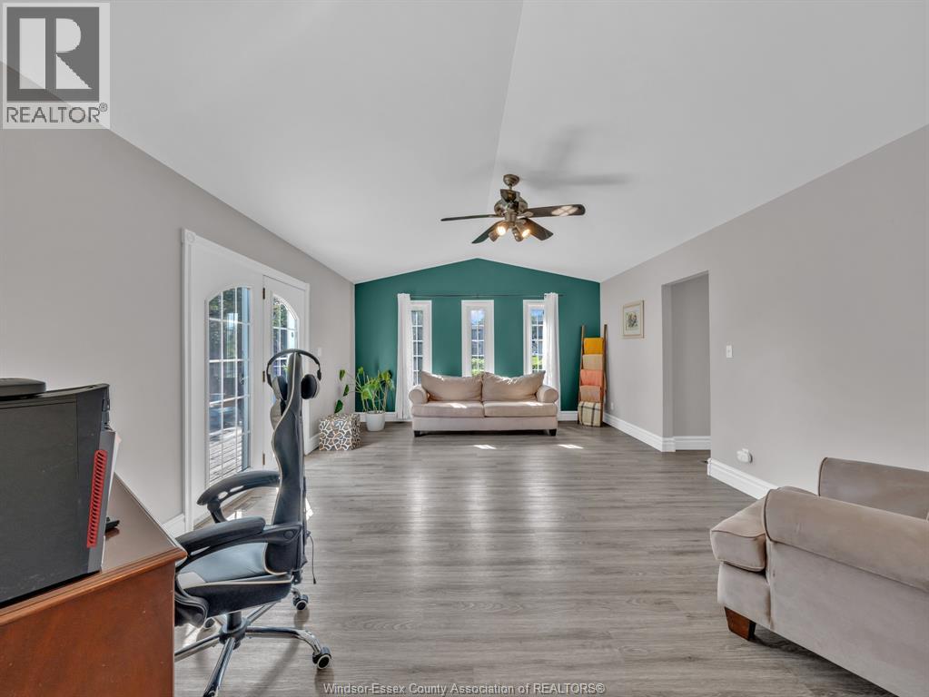 209 ST. ANDREWS - 4