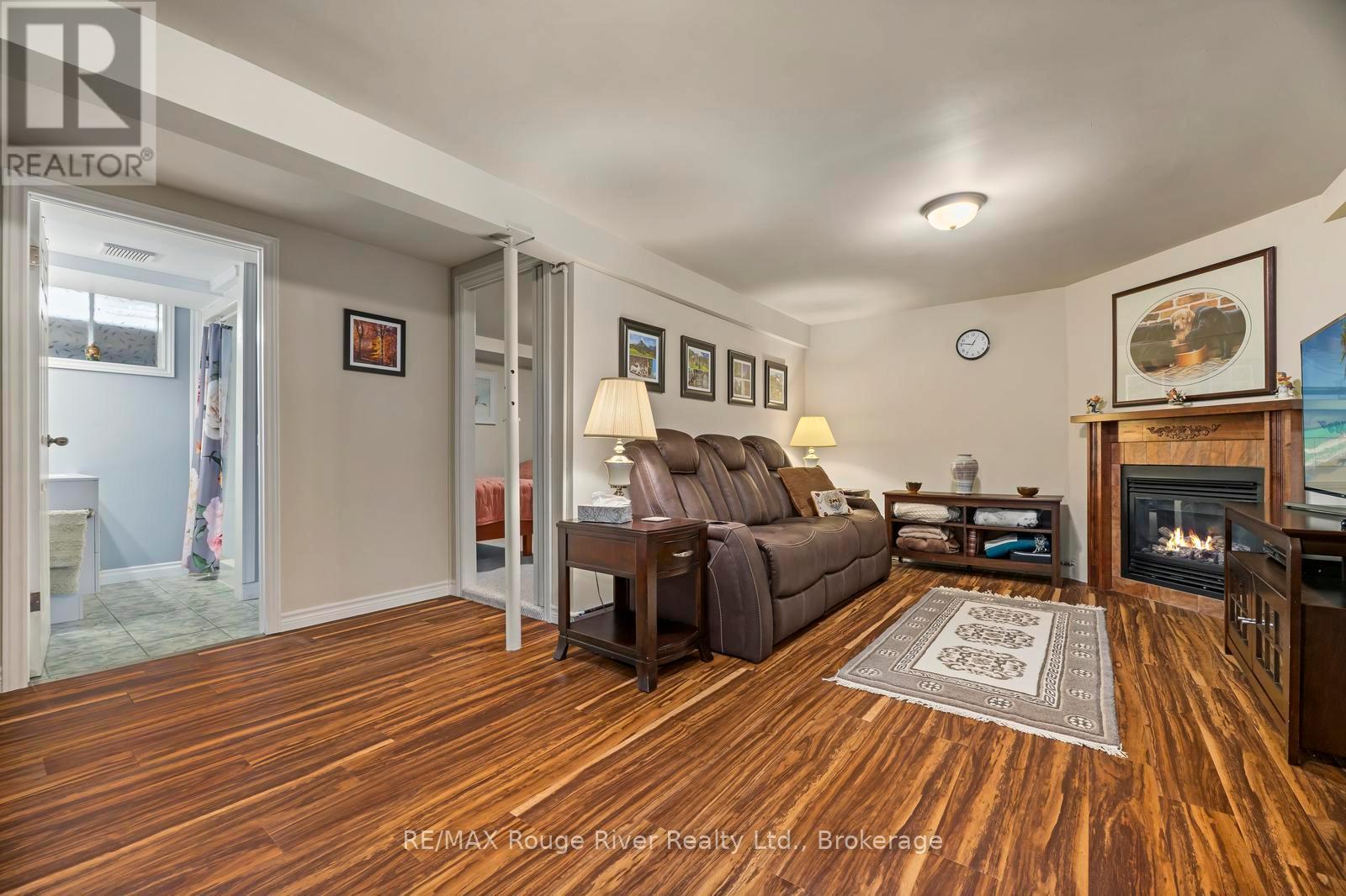 6 HAMILTON DRIVE - Image 29