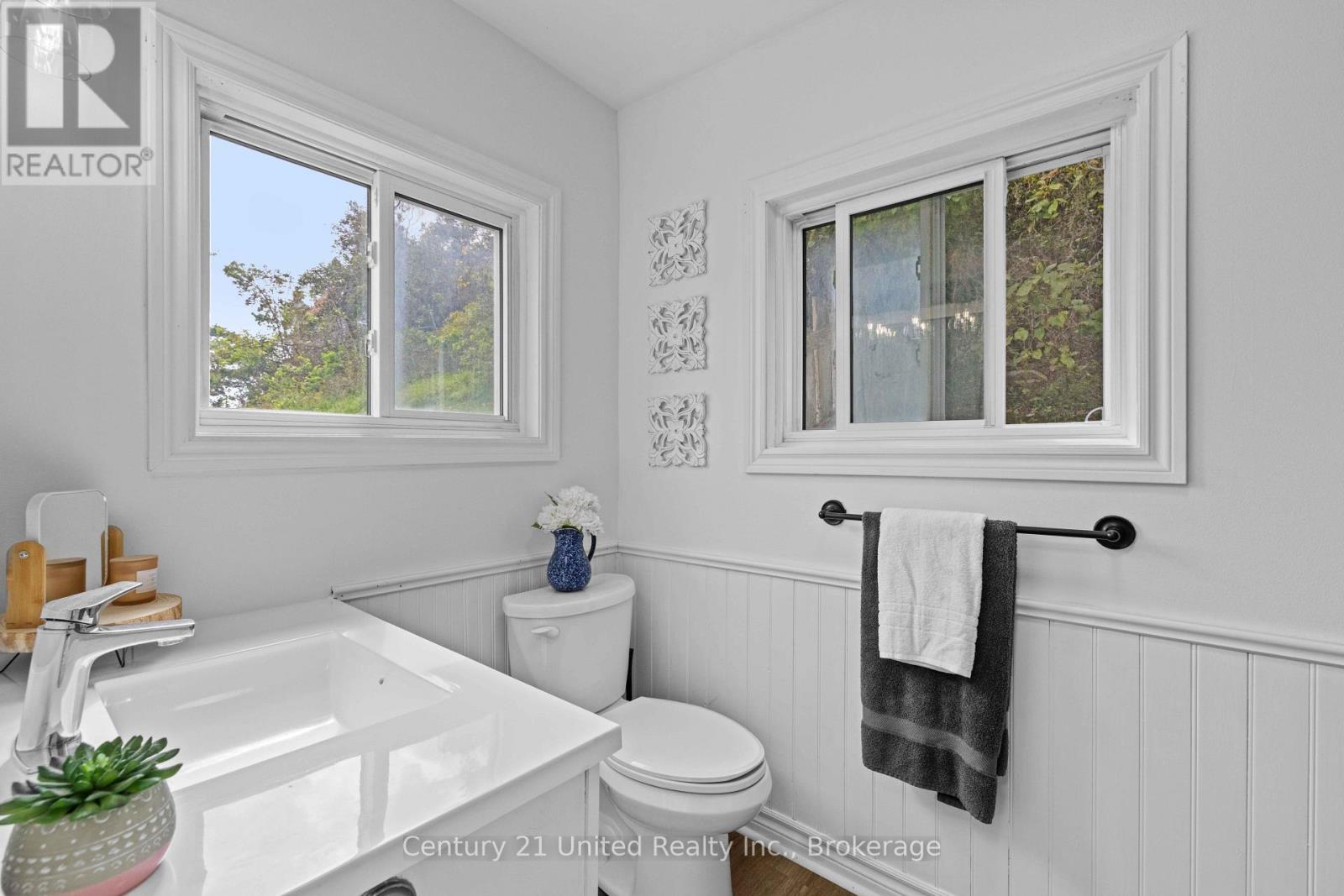 882 PETERBOROUGH STREET - Image 18