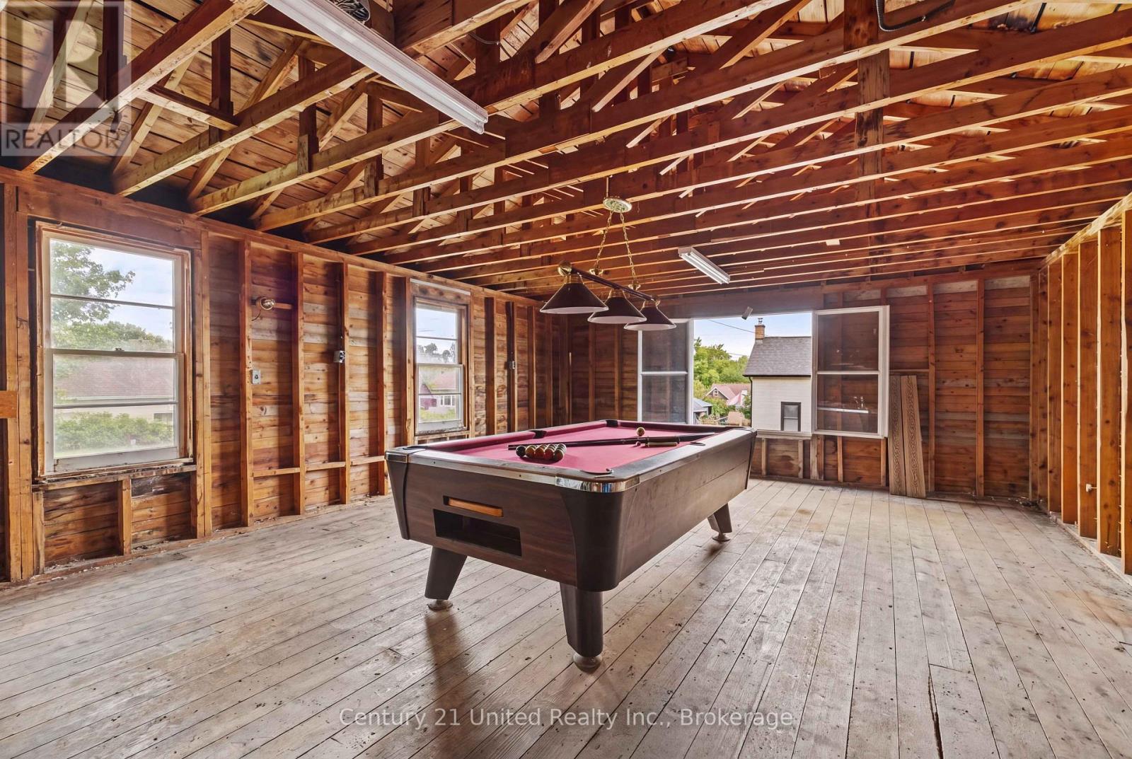 882 PETERBOROUGH STREET - Image 25