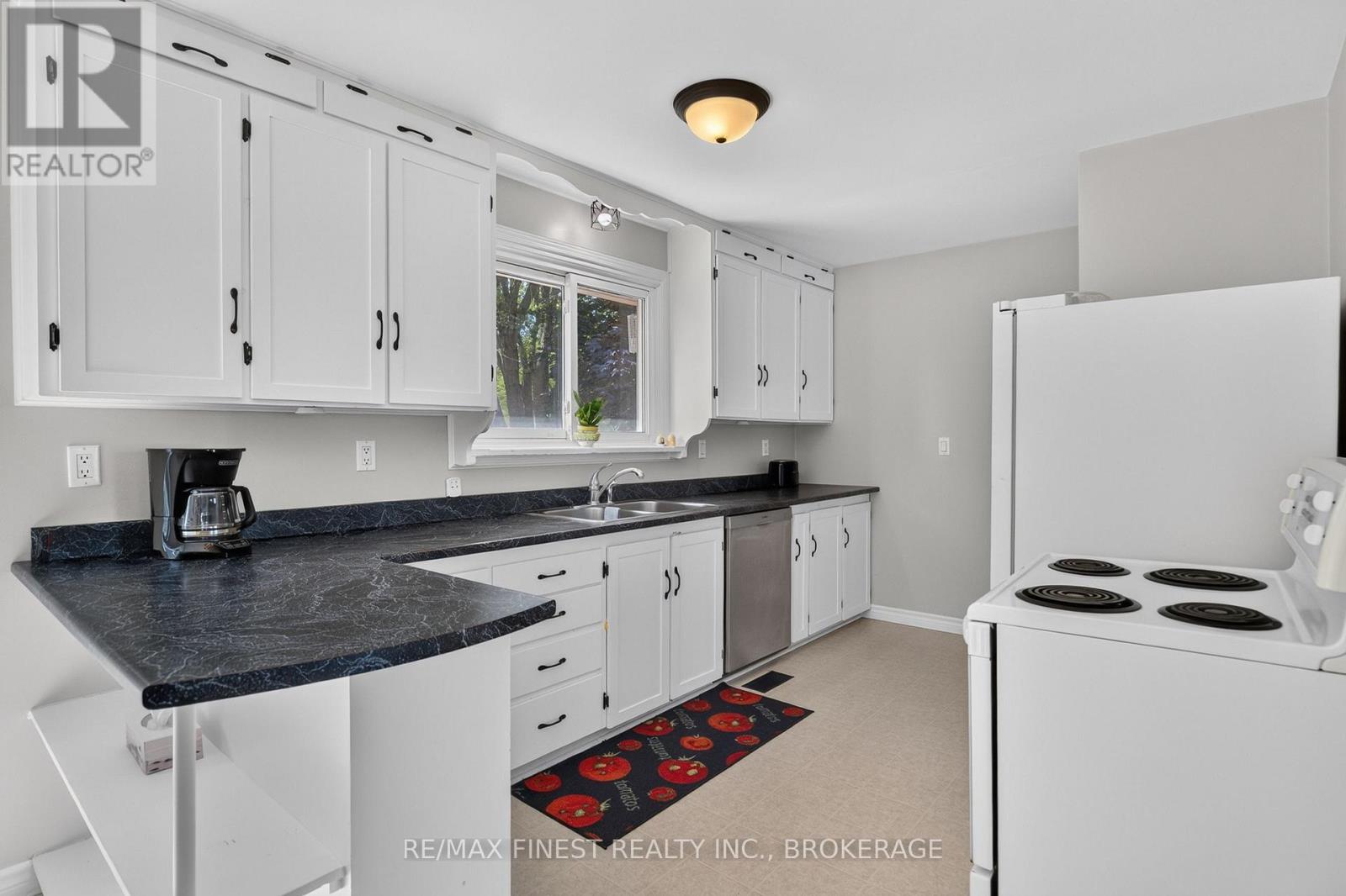 513 COUNTY ROAD 2 - 5