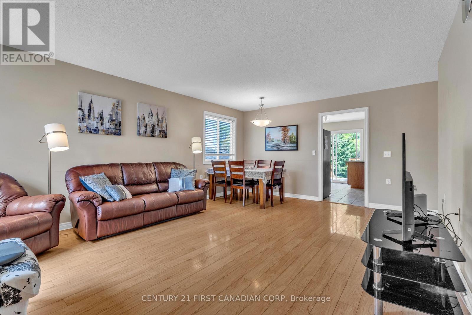 1761 DEVOS DRIVE - Image 10