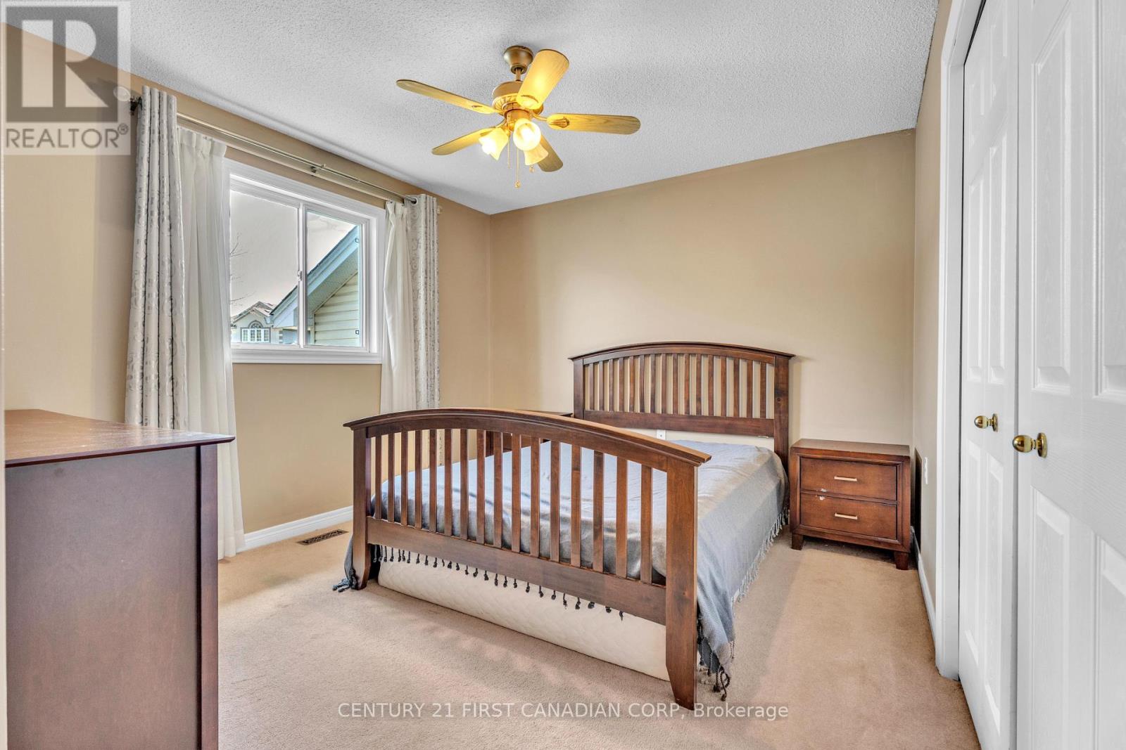 1761 DEVOS DRIVE - Image 18