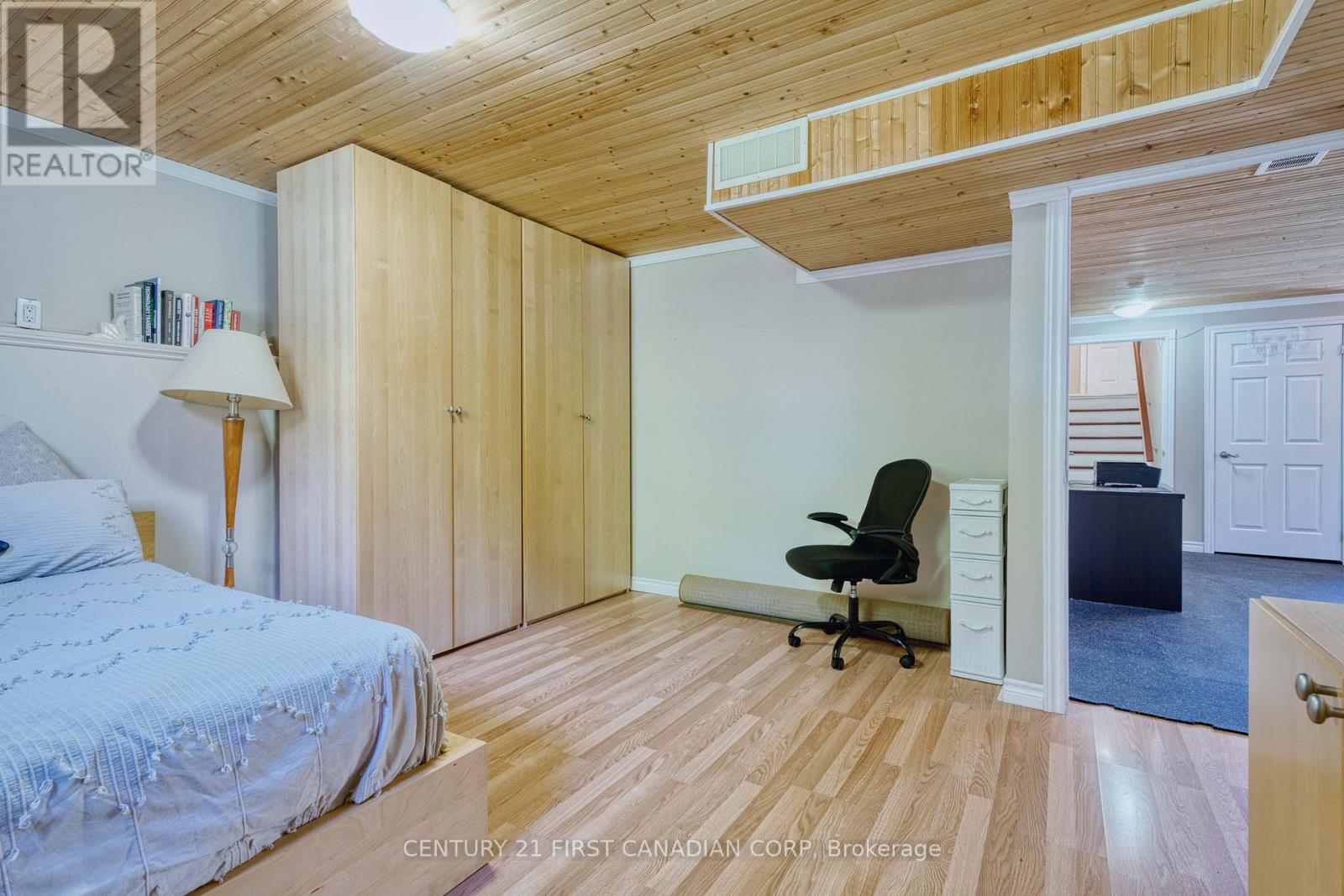 1761 DEVOS DRIVE - Image 23
