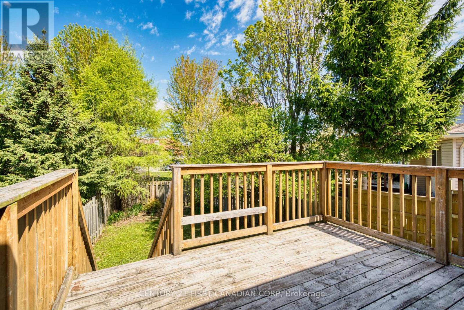 1761 DEVOS DRIVE - Image 28