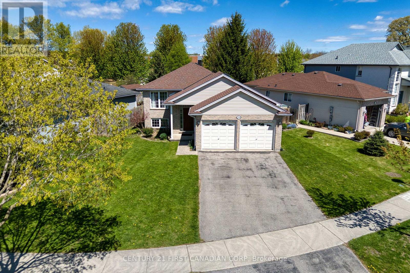 1761 DEVOS DRIVE - Image 3
