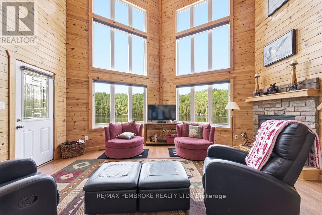208 RED FOX TRAIL - Image 21