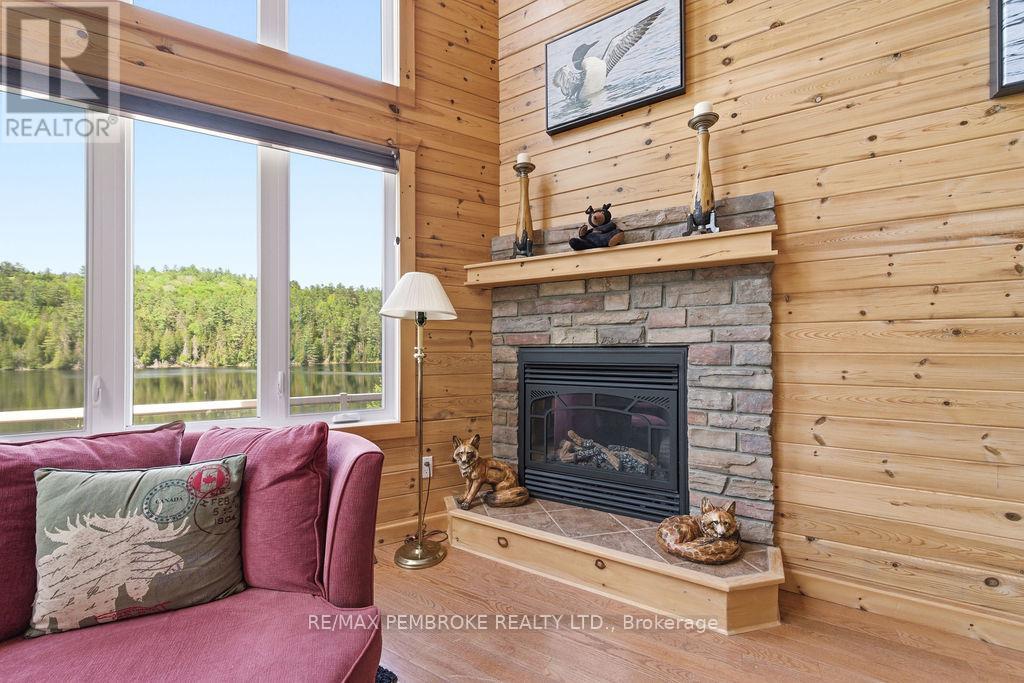 208 RED FOX TRAIL - Image 22