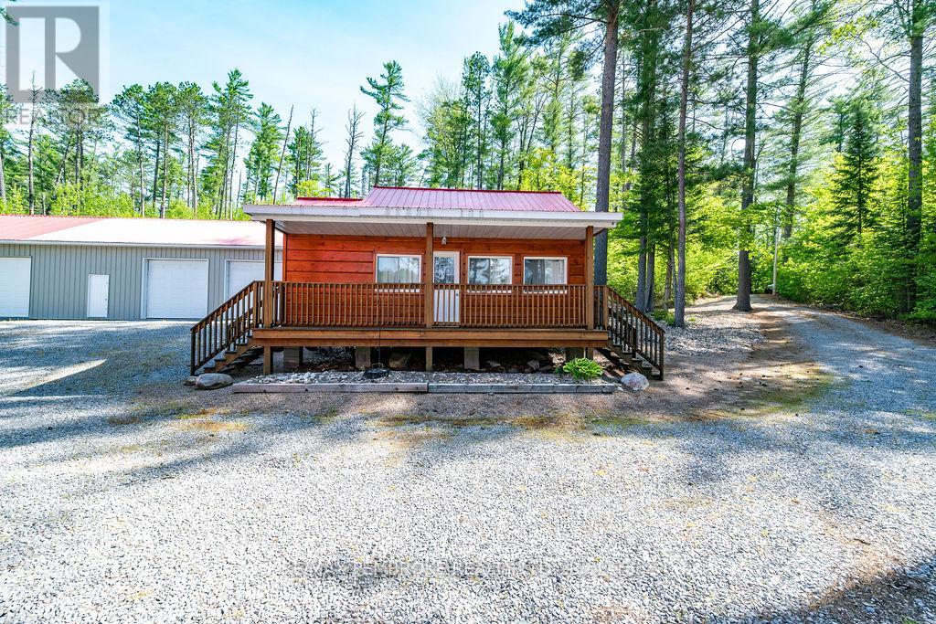 208 RED FOX TRAIL - Image 35