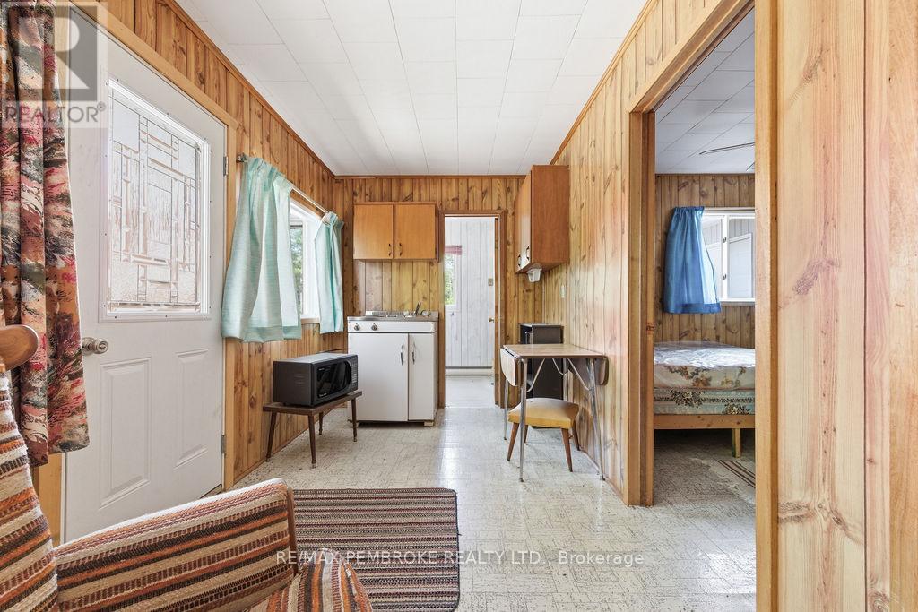 208 RED FOX TRAIL - Image 36
