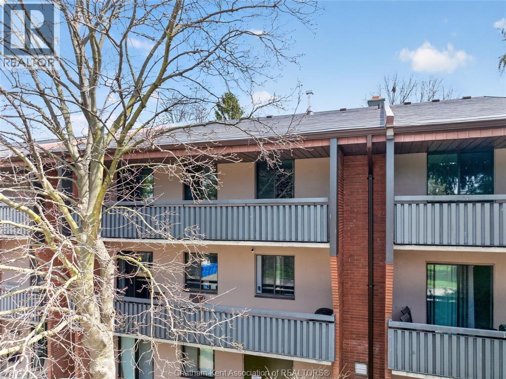 #306 202 CAMPUS Parkway, Chatham, Ontario, N7M4Y1, Chatham, Ontario — photo 2 of 5
