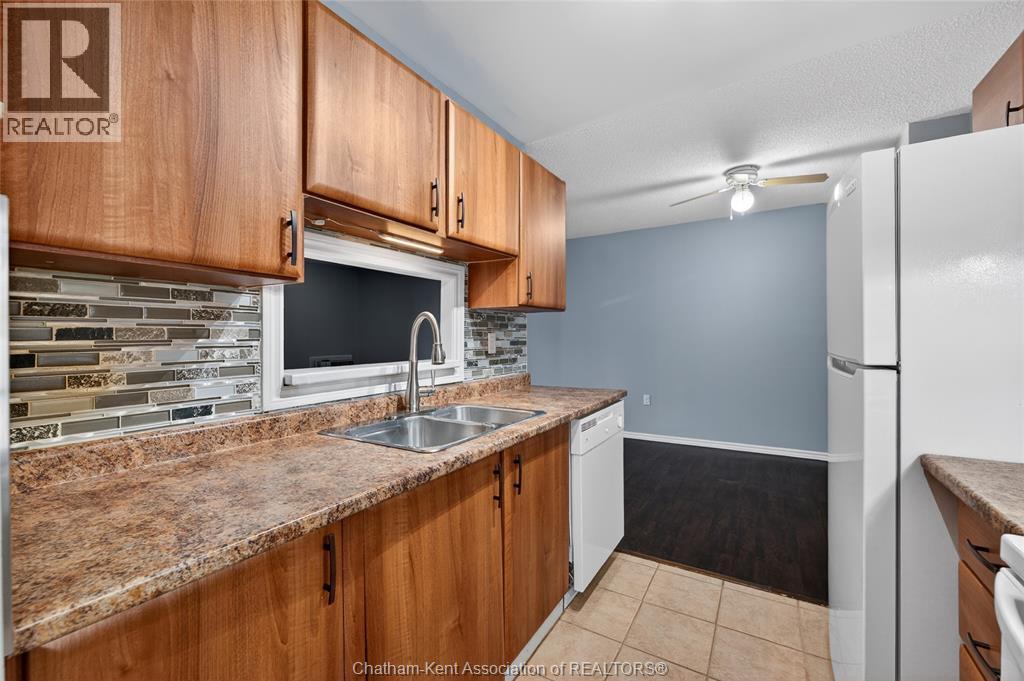 #306 202 CAMPUS Parkway, Chatham, Ontario, N7M4Y1, Chatham, Ontario — photo 3 of 5