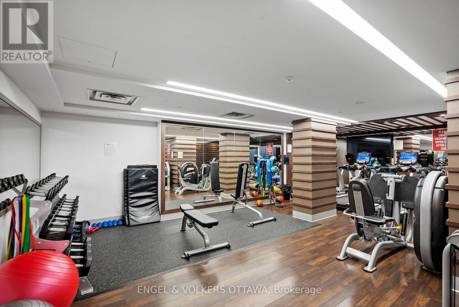 #1103 1035 BANK STREET - Image 28