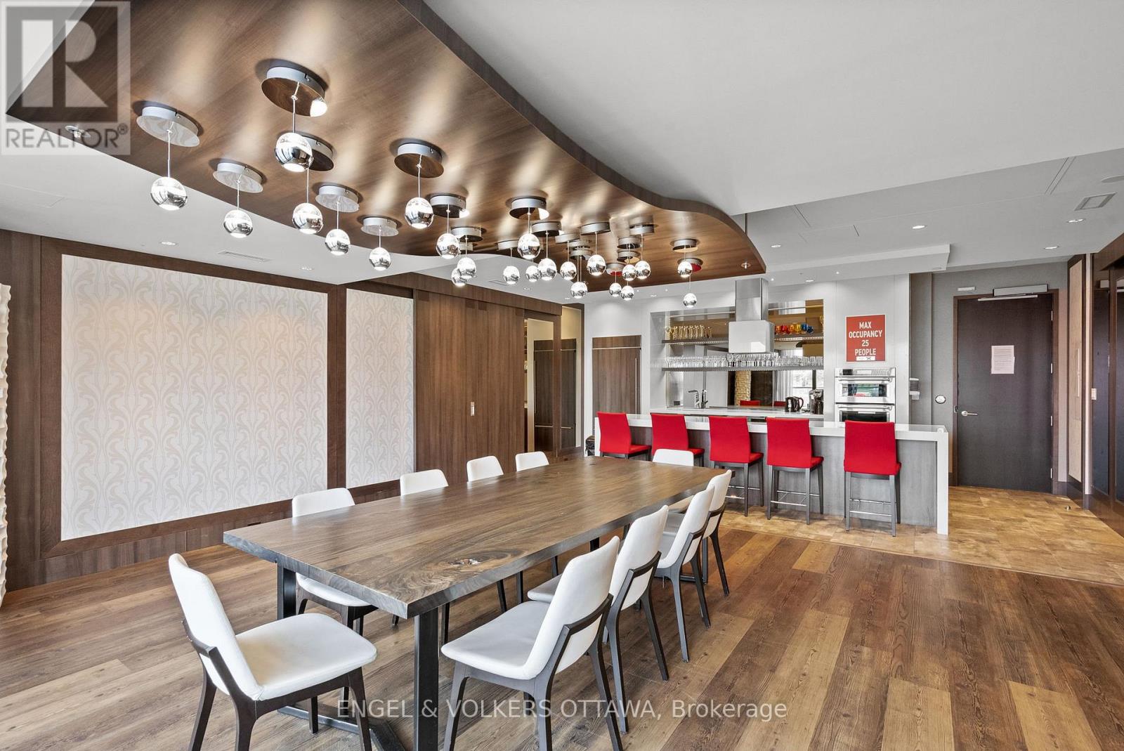 #1103 1035 BANK STREET - 30