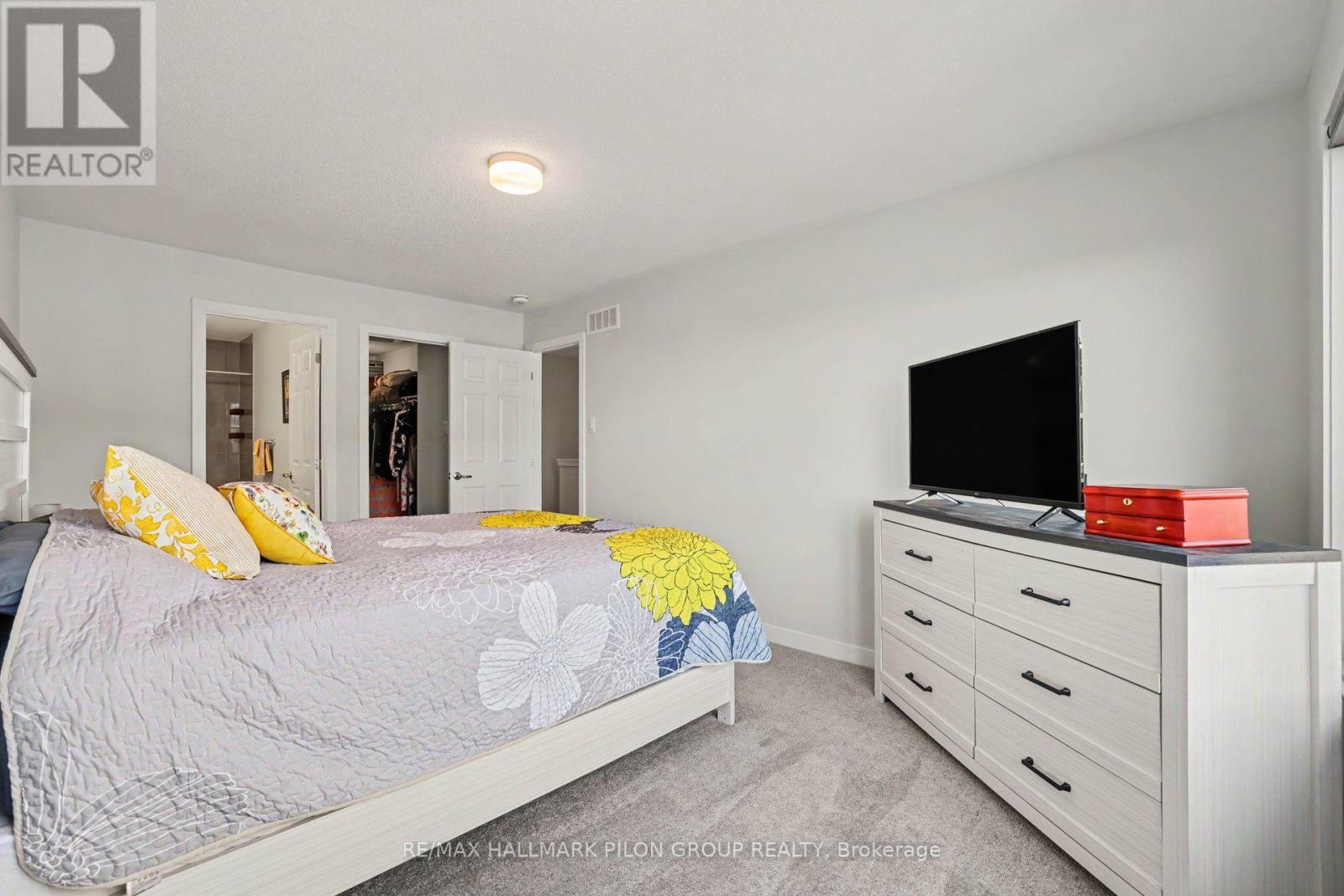25 STITCH MEWS - 16