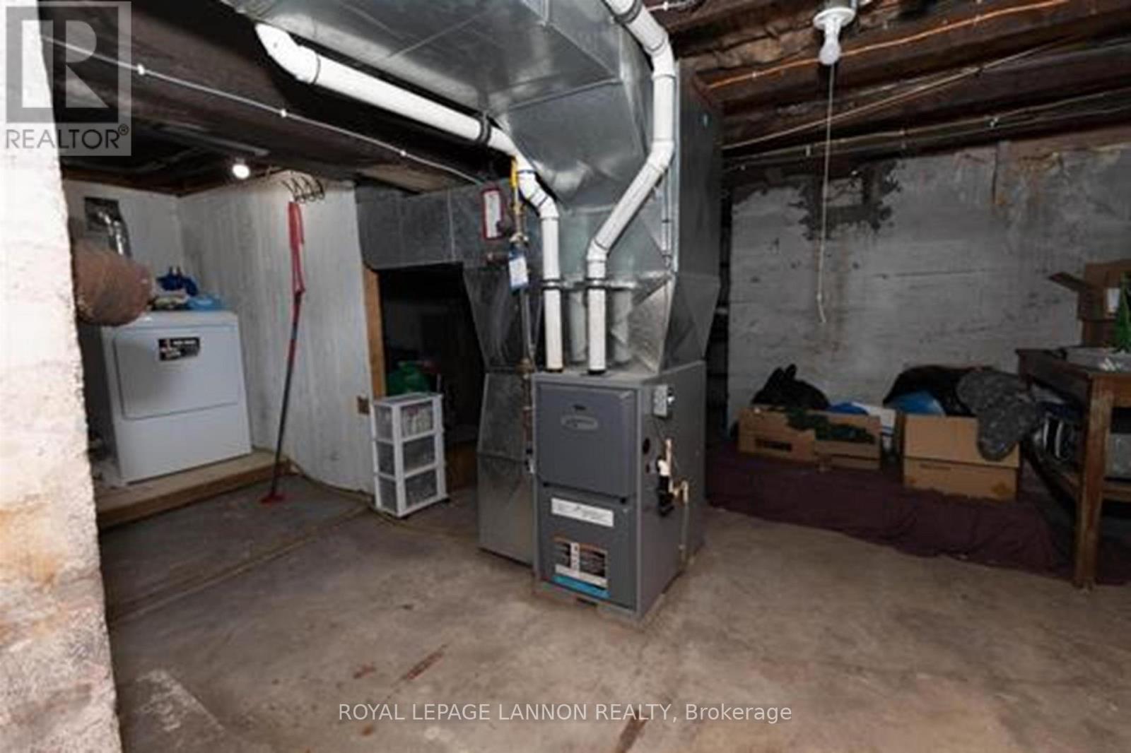 216 ONTARIO STREET - 15