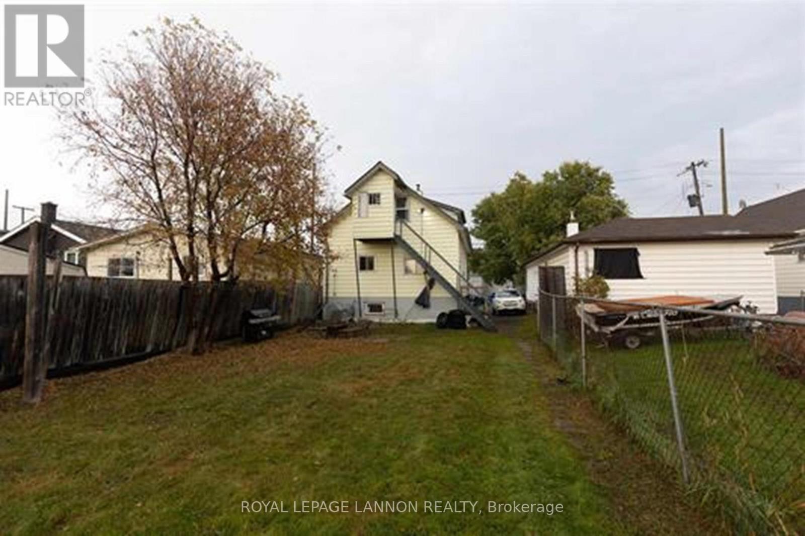 216 ONTARIO STREET - Image 4