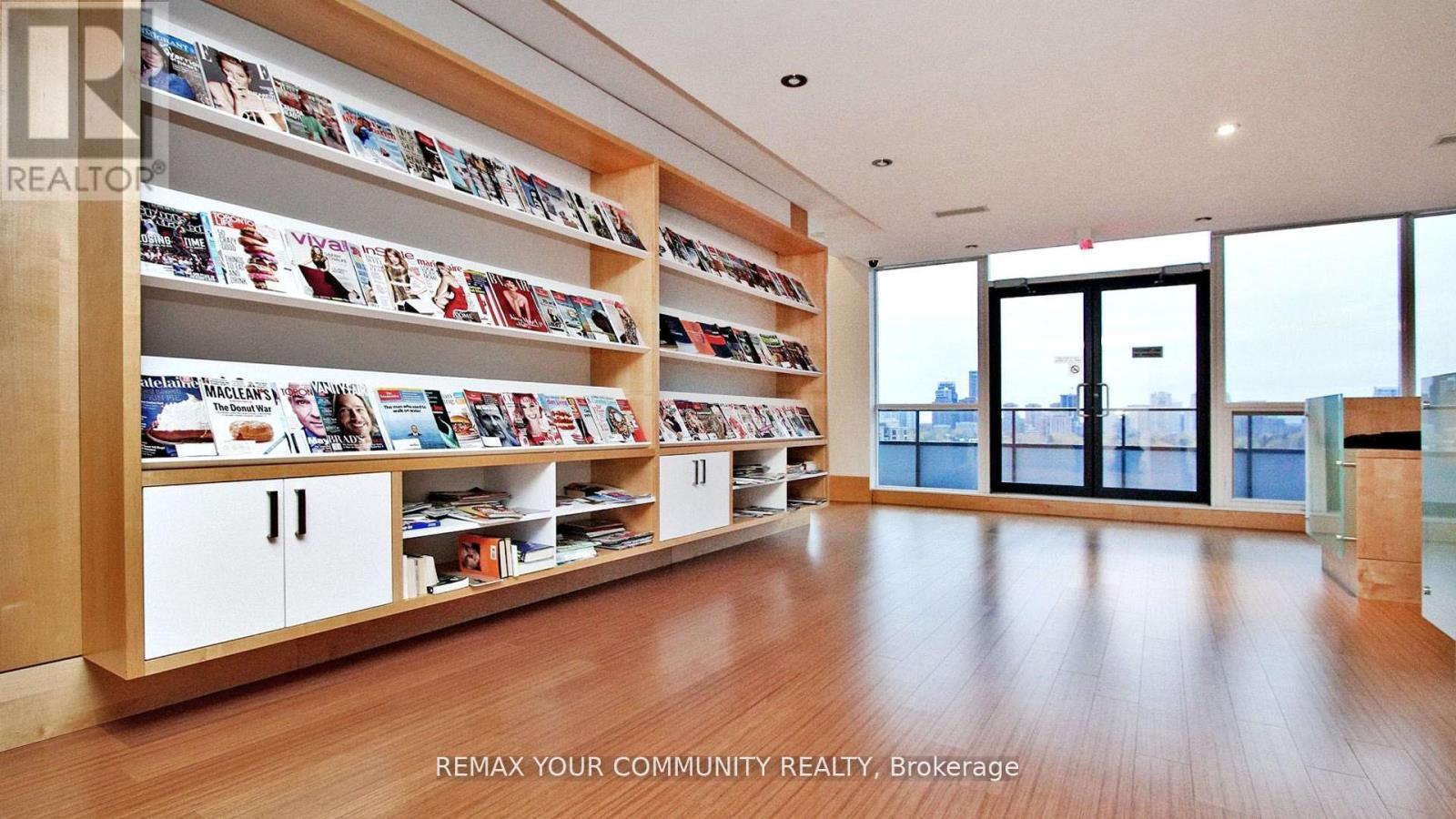 #913 2885 BAYVIEW AVENUE - Image 30