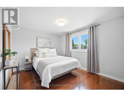 16 Dutch Myrtle Way, Toronto, ON M3B3K8 Photo 33