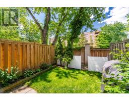 16 Dutch Myrtle Way, Toronto, ON M3B3K8 Photo 39