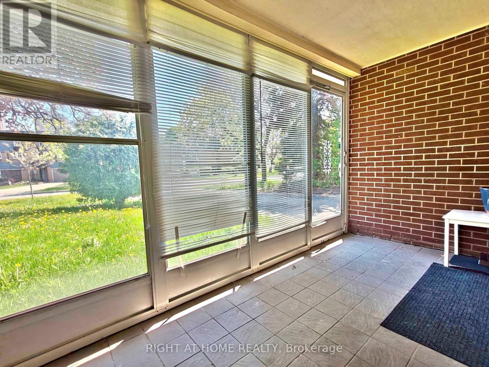 182 MCNICOLL AVENUE - 38