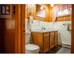 21 Tinker's Road, Sioux Narrows Nestor Falls, ON P0X1K0 Photo 16