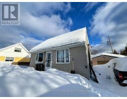 16 Wenonah Drive, Manitouwadge, ON P0T2C0 Photo 21