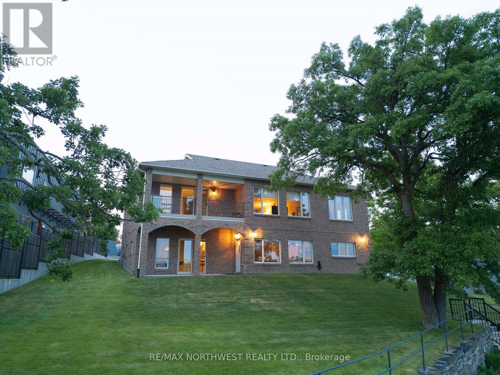 Property for sale at 110 LAKESIDE CRESCENT