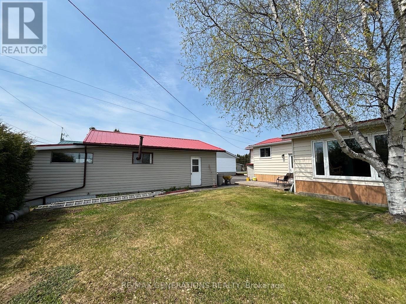 14 LLOYD IRWIN STREET - 43
