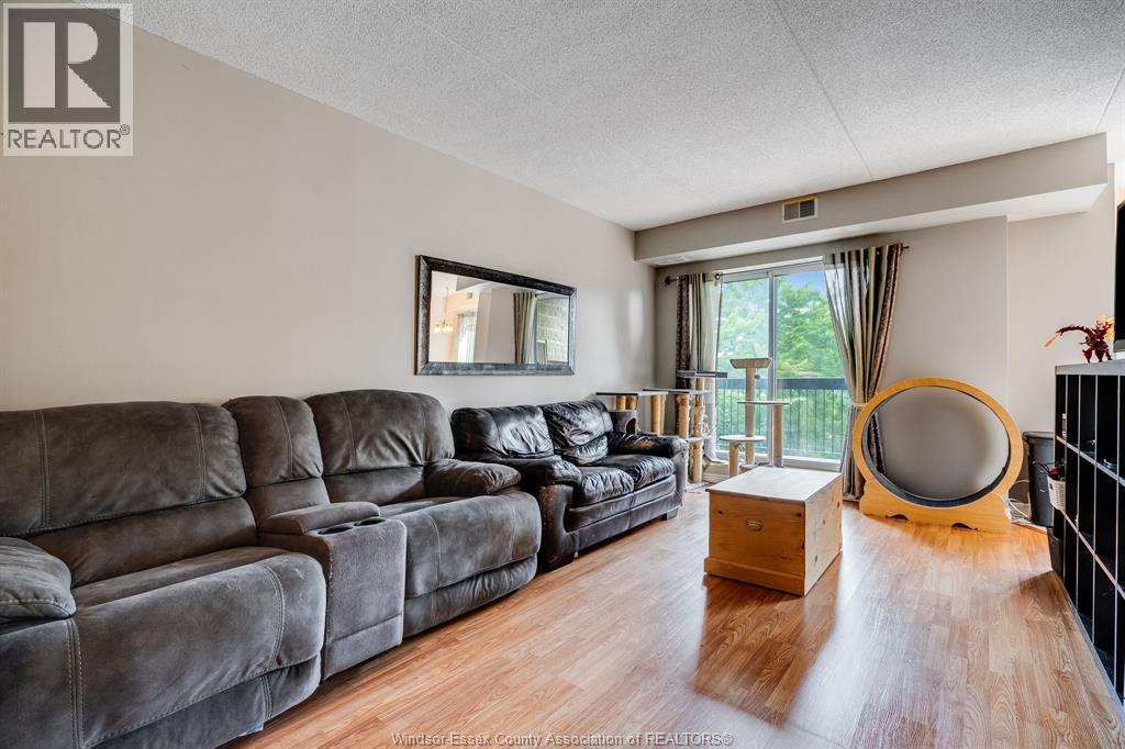 #502 1885 Normandy STREET - Image 11
