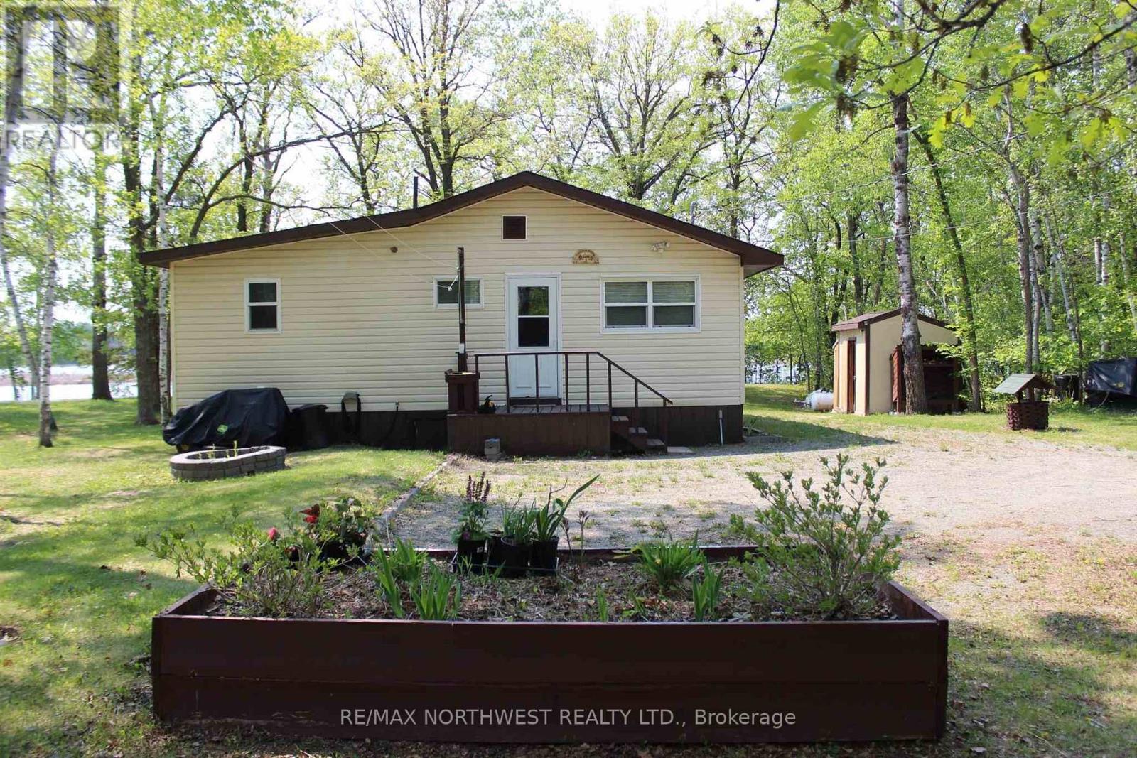 51 GRANT DR - 9
