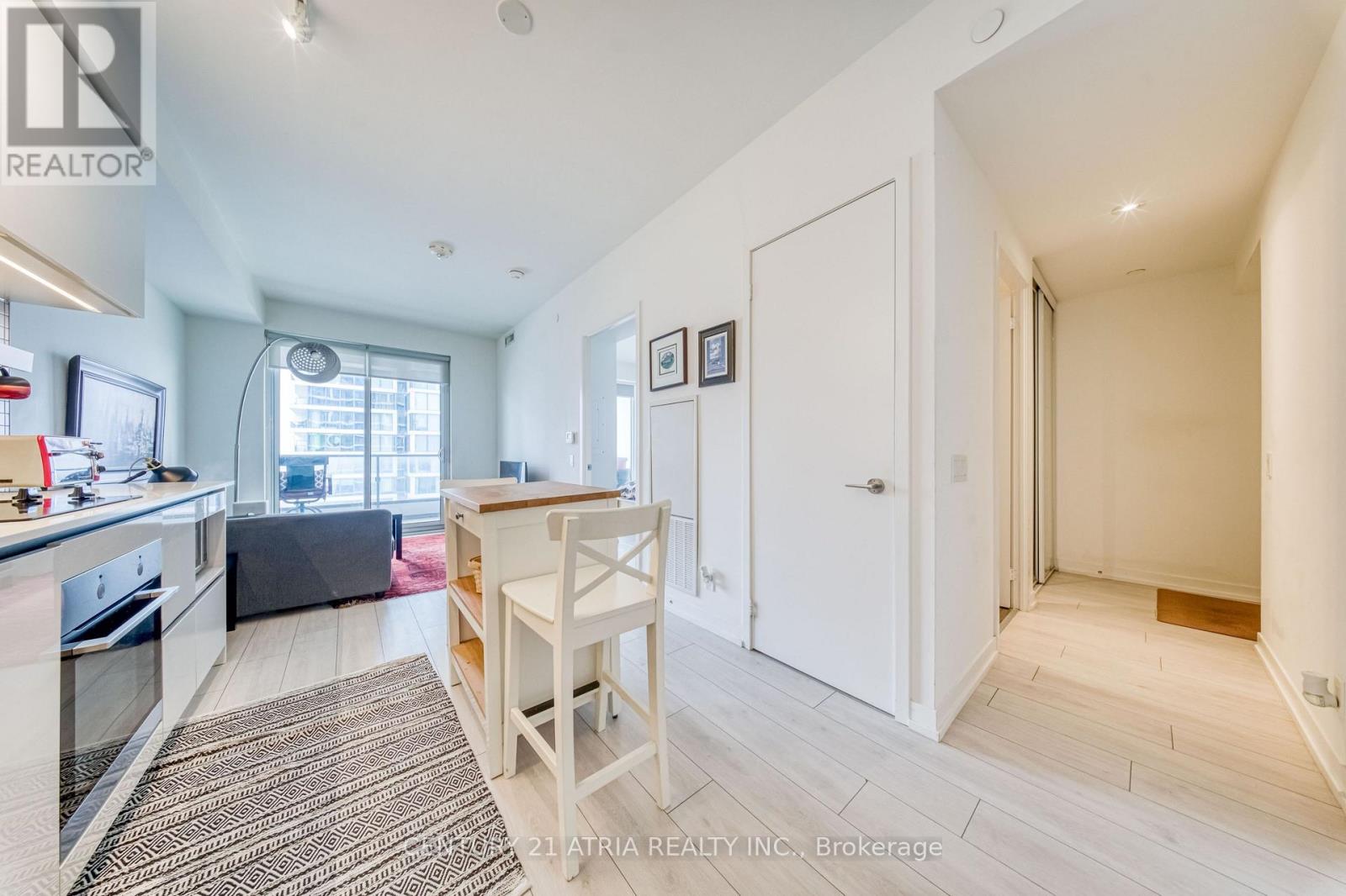 #1811 950 PORTAGE PARKWAY - Image 8