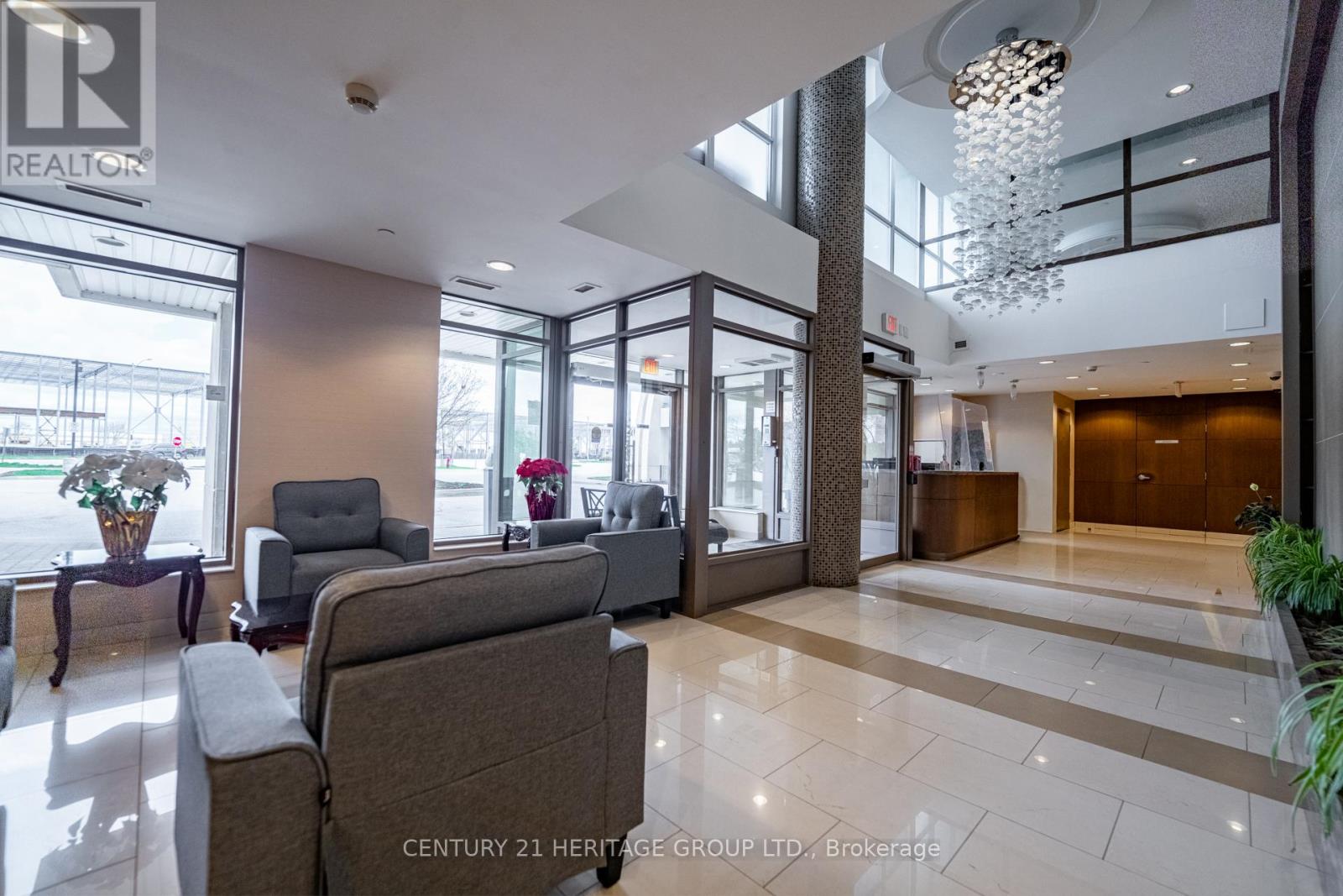 #909 75 NORMAN BETHUNE AVENUE - Image 38