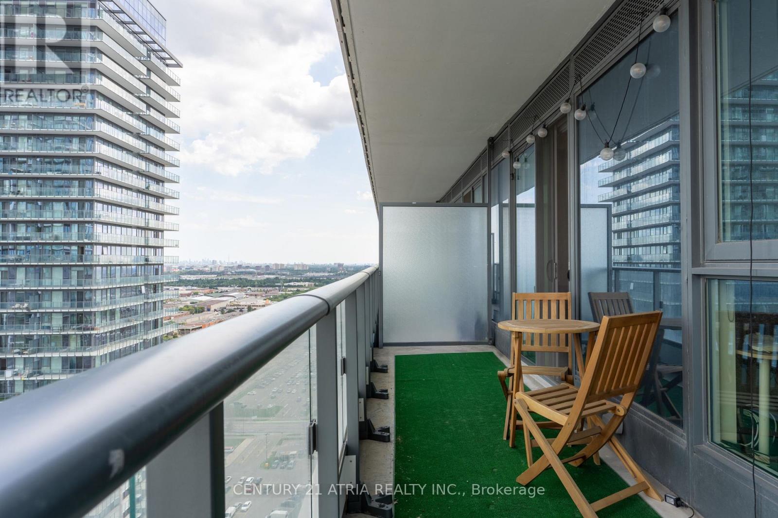 #2803 950 PORTAGE PARKWAY - 10