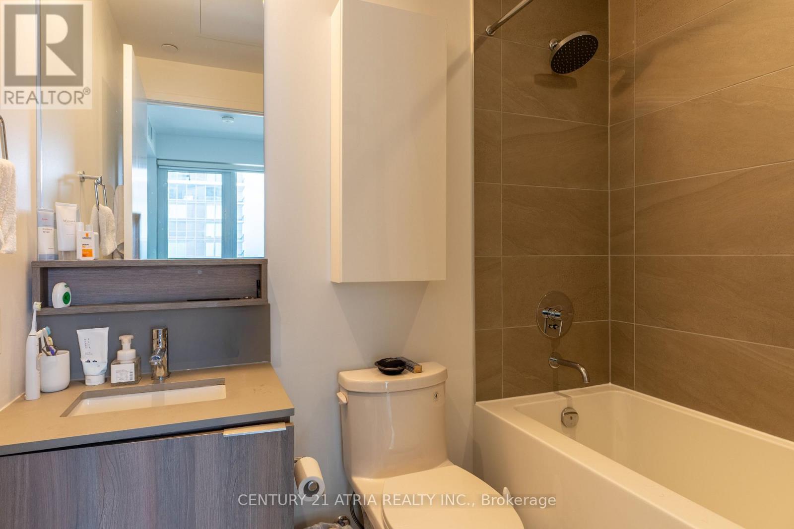 #2803 950 PORTAGE PARKWAY - Image 8