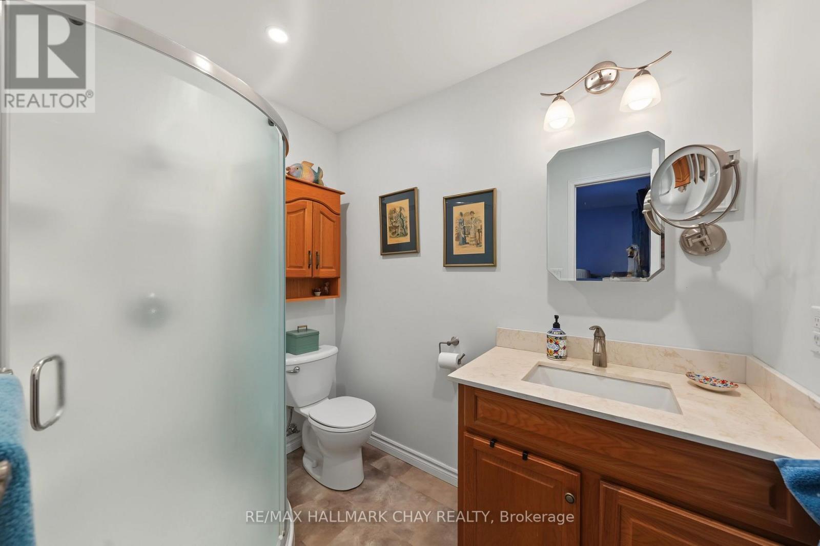 66 HUTCHINSON DRIVE - Image 24