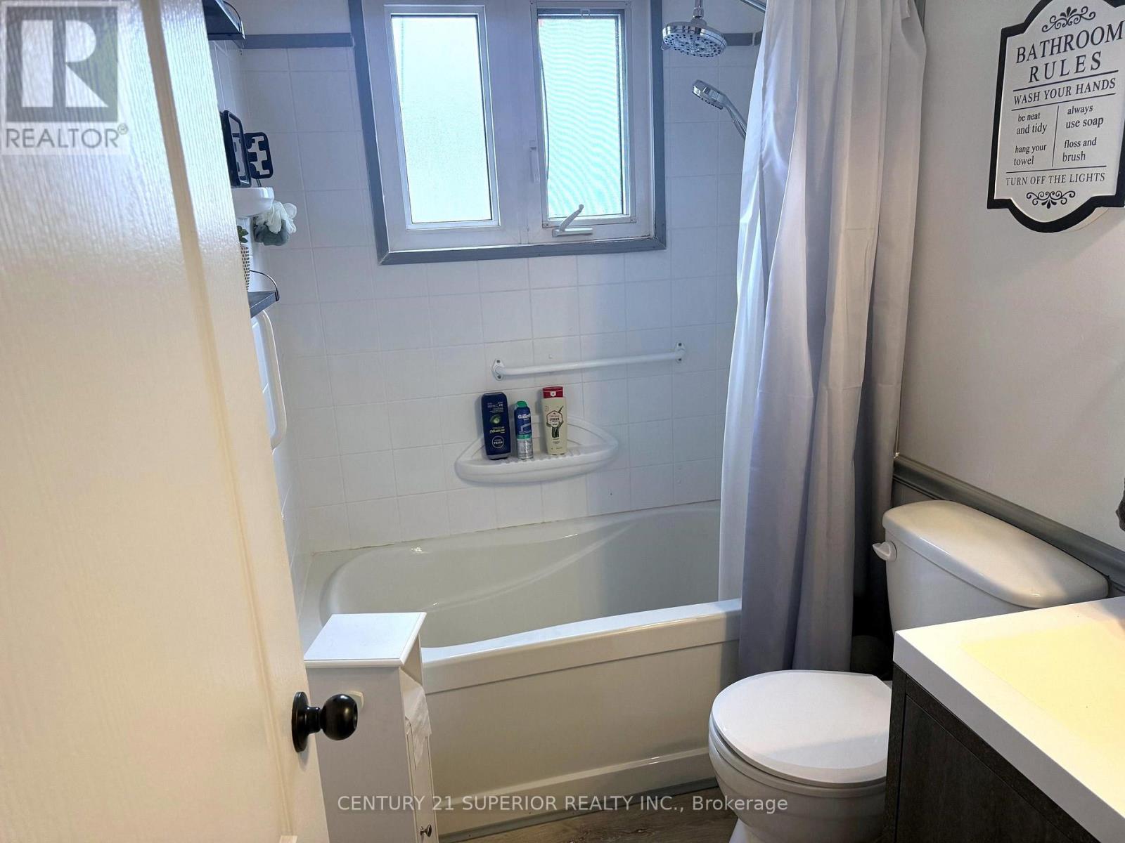 54 REDWING AVE - 17