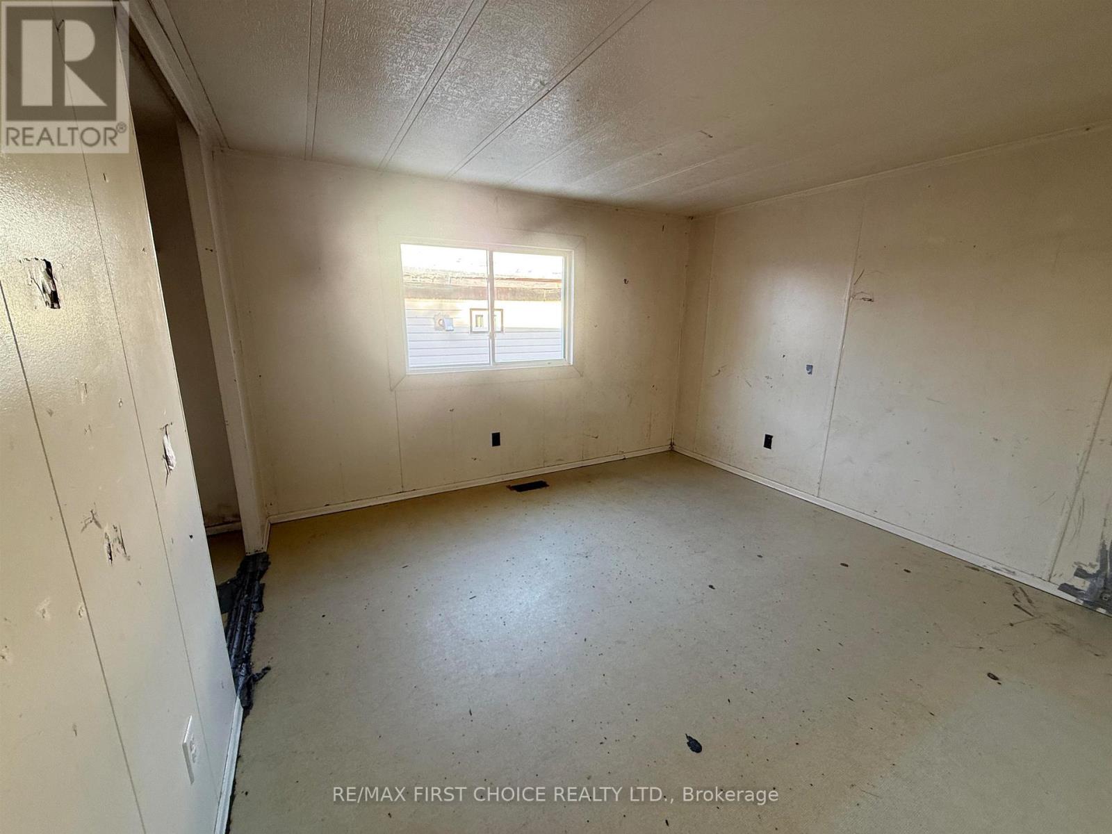 228 DAVIES STREET - 6