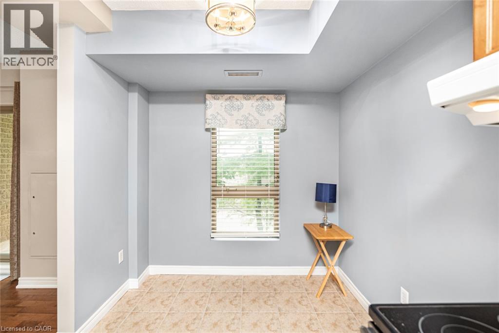 #105 56 KERMAN Avenue - 18