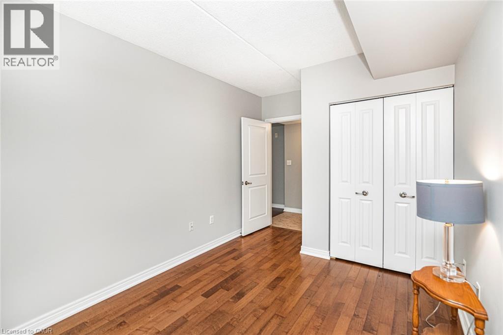 #105 56 KERMAN Avenue - Image 24