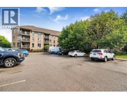 56 KERMAN Avenue Unit# 105