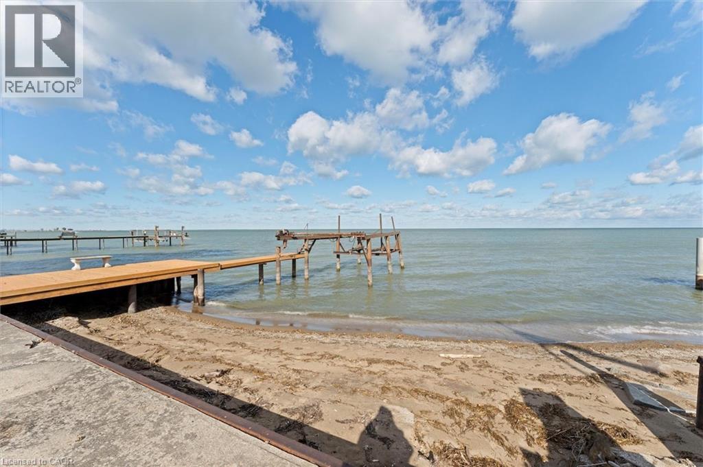 139 LAKEVIEW Drive - 5