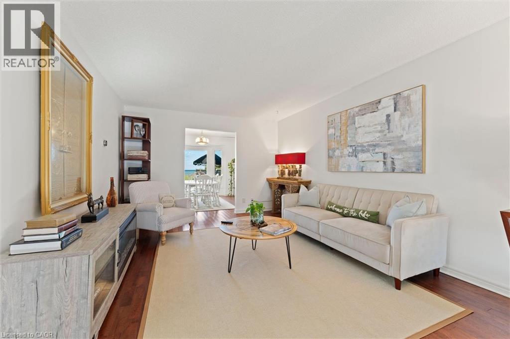139 LAKEVIEW Drive - 8