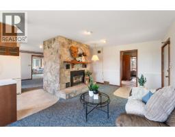 Living room - 575 Talbot Road East, Leamington, ON N8H3V6 Photo 10