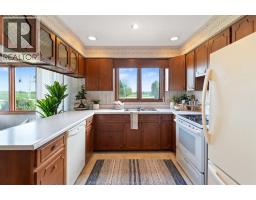 575 Talbot Road East, Leamington, ON N8H3V6 Photo 12